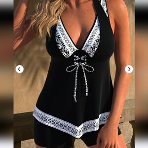 New In packaging-Black and White Women's Swimsuit XXL